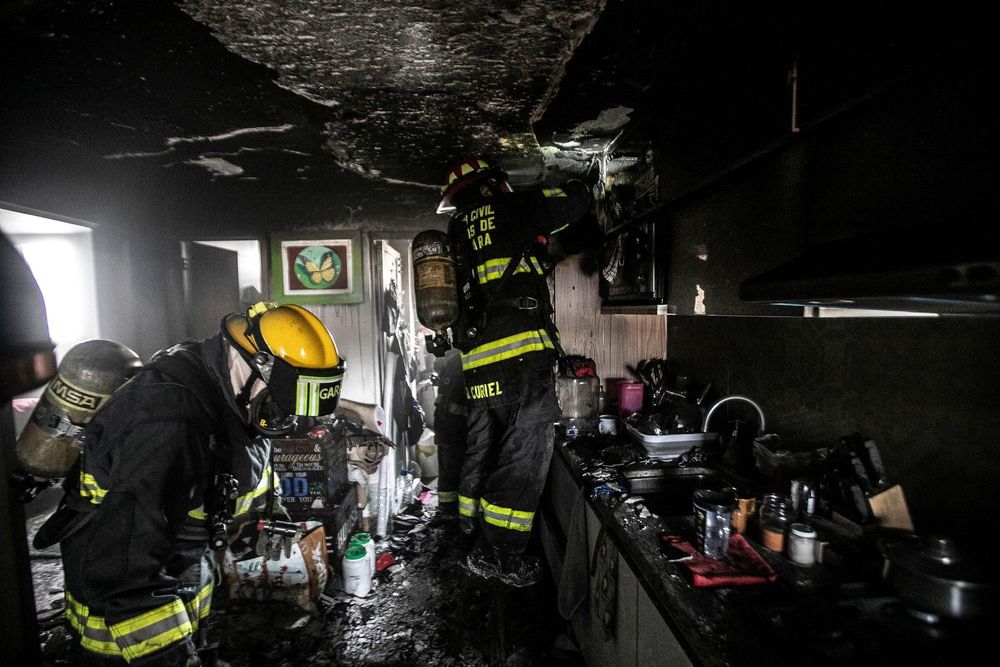 Recomienda Bomberos Guadalajara vigilar a niñas y niños mientras realizan actividades recreativas en casa durante vacaciones de verano