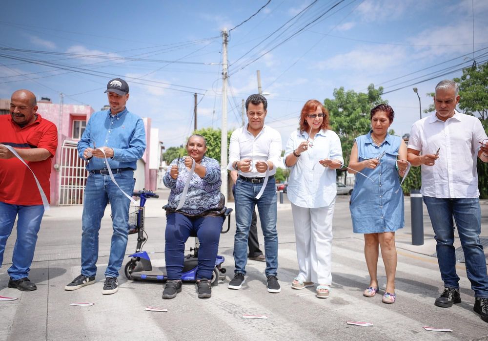 Presentan pavimentación con concreto hidráulico en Miravalle