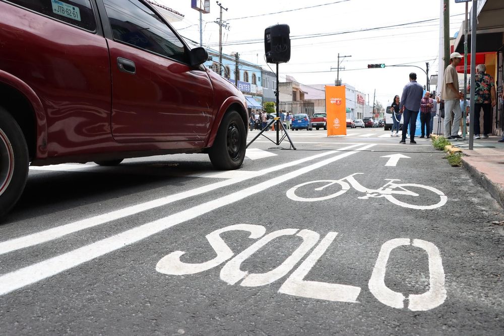 Inaugura Guadalajara pavimentación de la Calle Andrés Terán