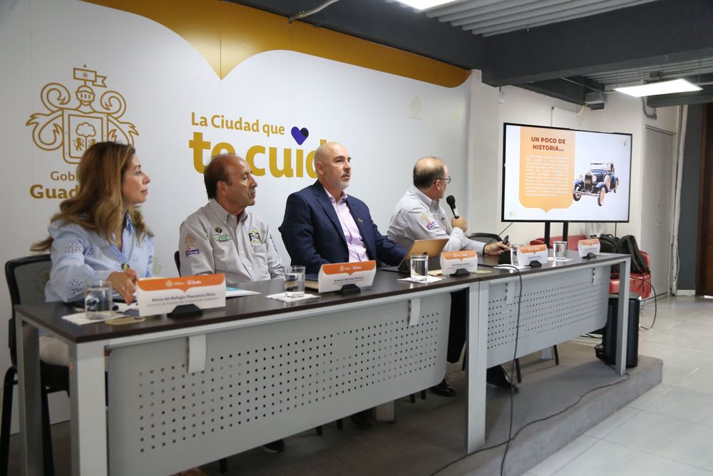 Un viaje en el tiempo: Albergará Centro exhibición de autos antiguos 