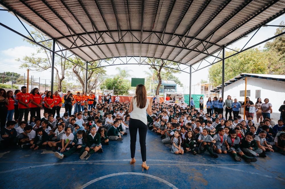Impulsa Verónica Delgadillo políticas de reciclaje: entrega obras del programa “Techa y Recicla” en escuelas