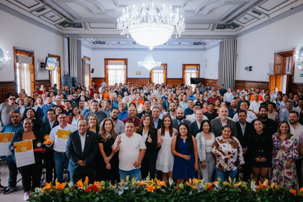 Entrega Vero Delgadillo Distintivo C a 417 empresas del ramo turístico