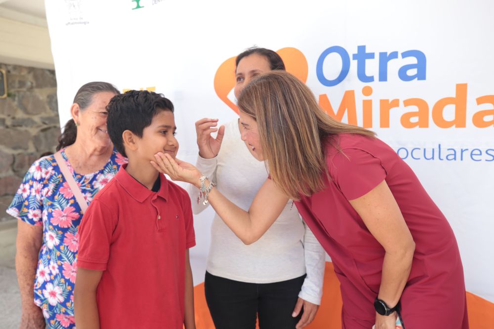 Presenta Verónica Delgadillo cuarta jornada de Prótesis Oculares ‘Otra Mirada’ de DIF Guadalajara 