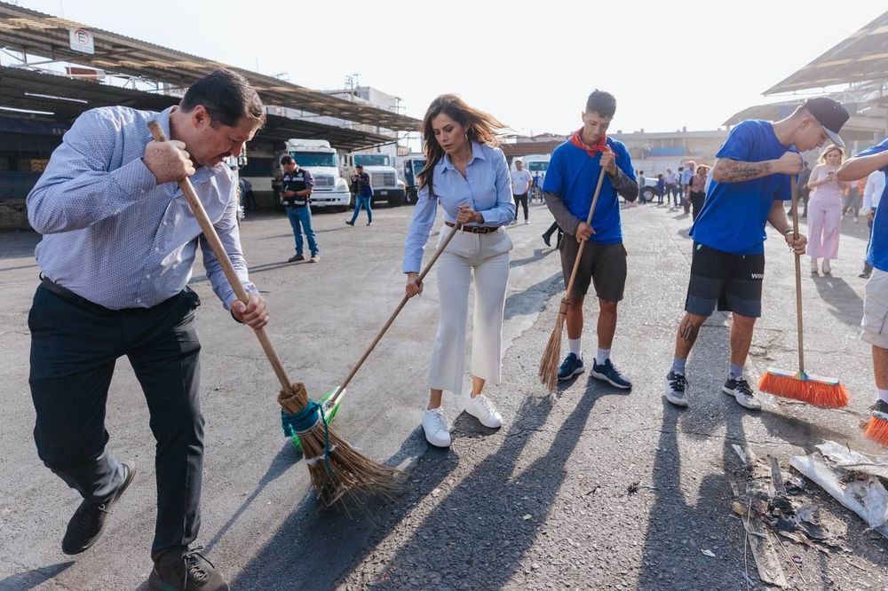Apuestan por un Mercado de Abastos limpio y seguro:  arranca Verónica Delgadillo limpieza profunda 