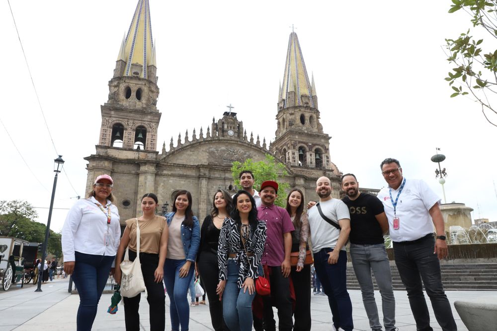 Inician recorridos turísticos gratuitos en Guadalajara