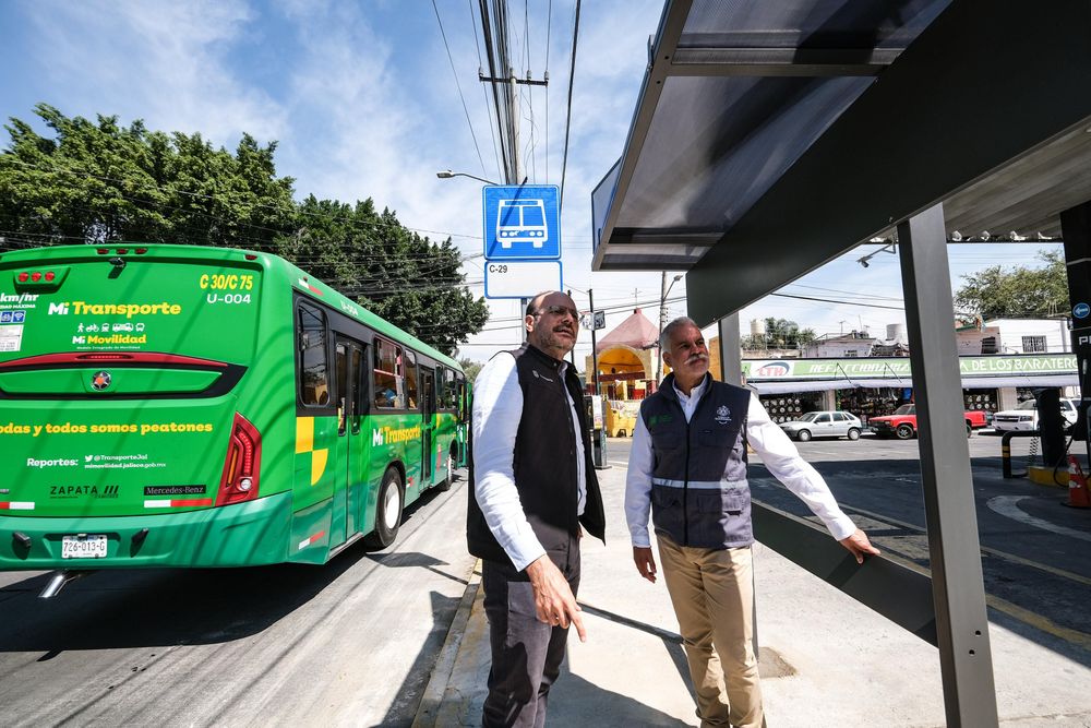 Gobierno de Jalisco y municipios del AMG arrancan la primera etapa de renovación de paradas del transporte público
