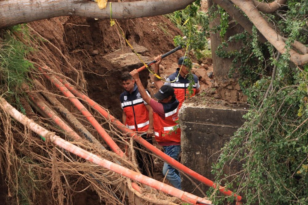 Trabaja Guadalajara en reparación de socavón en Reyes Heroles