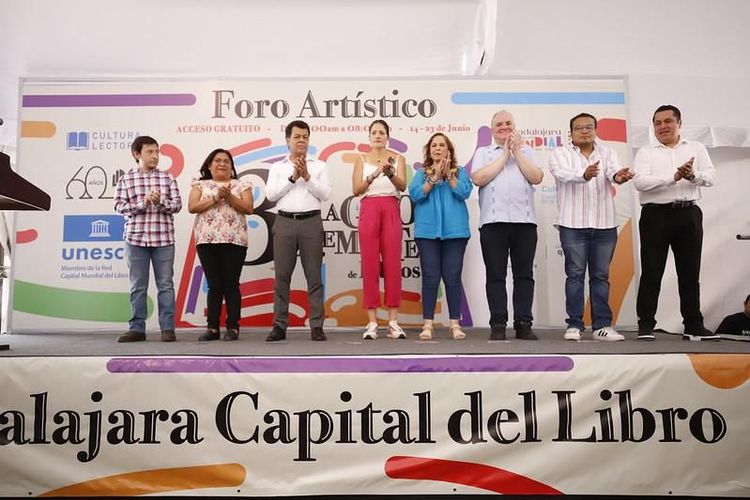 Consolida Guadalajara industria lectora con Tercera Edición Magno Remate de Libros