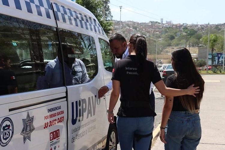 Brinda Comisaría de Seguridad Ciudadana de Guadalajara primeros auxilios psicológicos