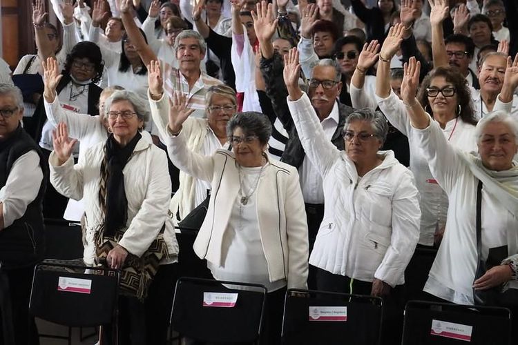 Rinden protesta 76 Mesas Directivas de Personas Adultas Mayores de Guadalajara